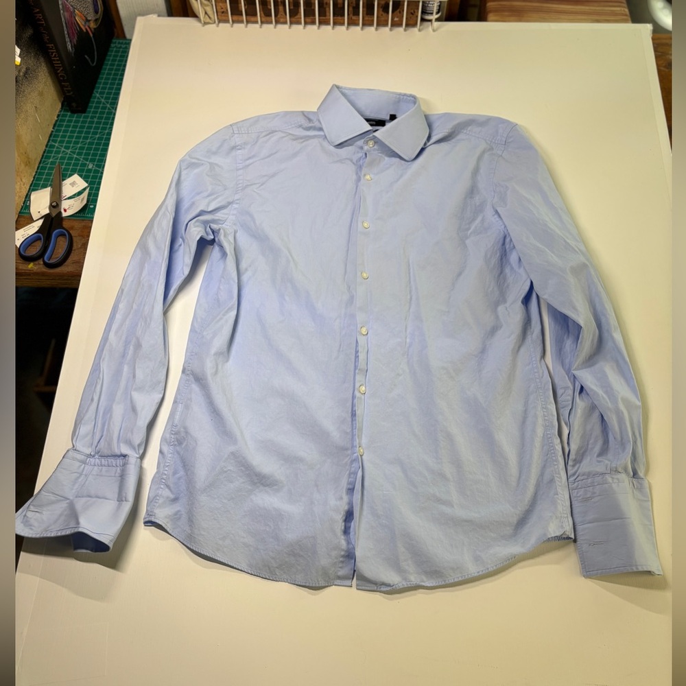BOSS Sharp Fit Dress Shirts Lot of 2 Blue & White Size 16 34/35 - Picture 2 of 11